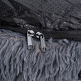 Bild in Galerie-Betrachter laden, Kuscheliges Hundebett Anthrazit - Reissverschlussdetails